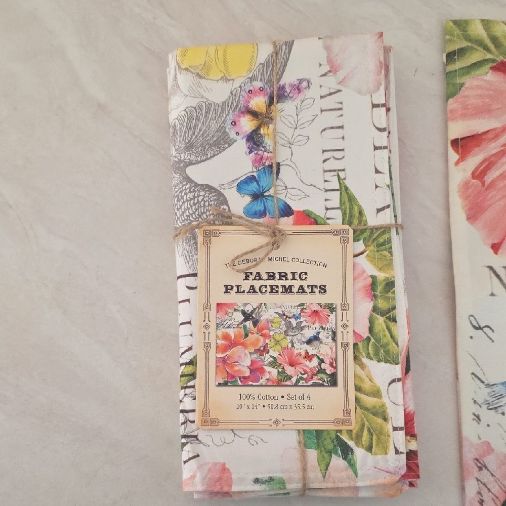 NWT 4 Placemats & 1 Matching Kitchen Towel Michel Design Works